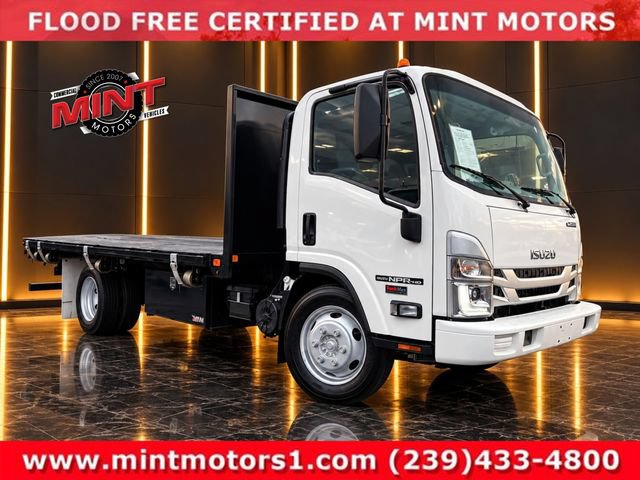 Used 2024 Isuzu NPR RWD image 1