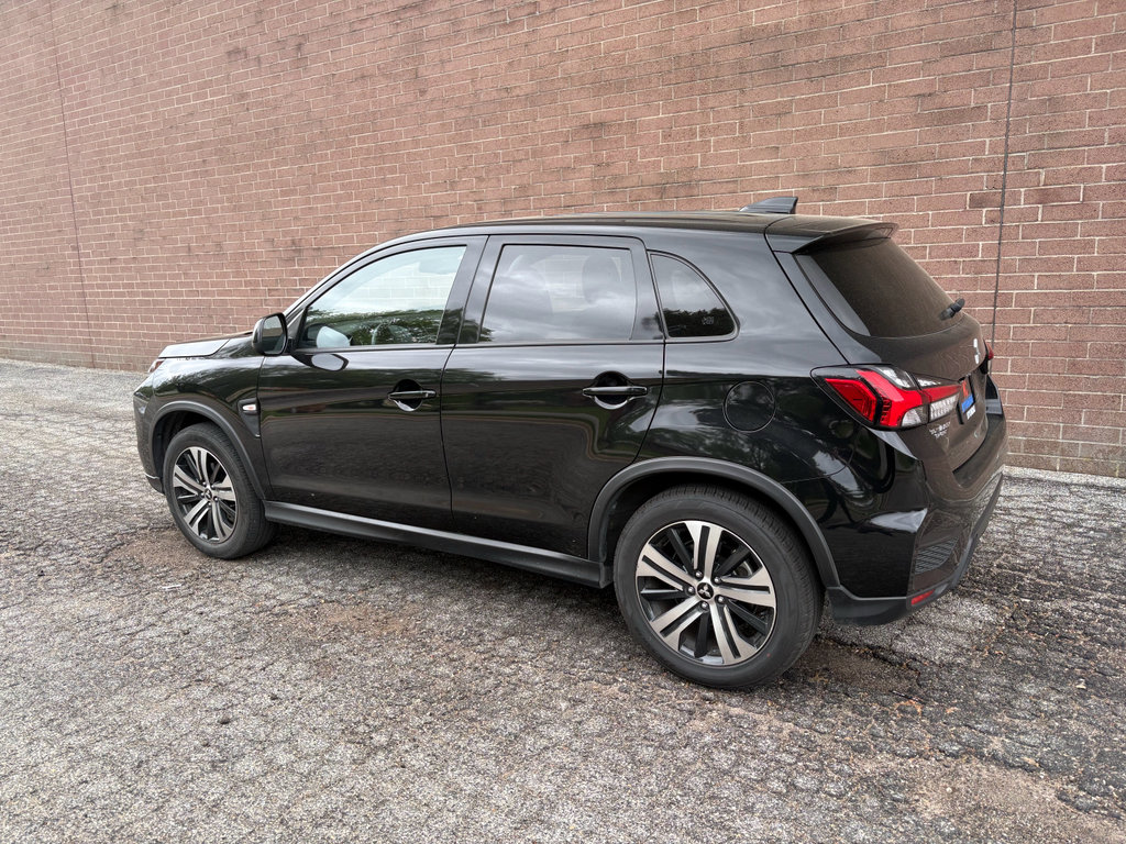 Used 2025 Mitsubishi Outlander Sport ES AWD/4WD image 3