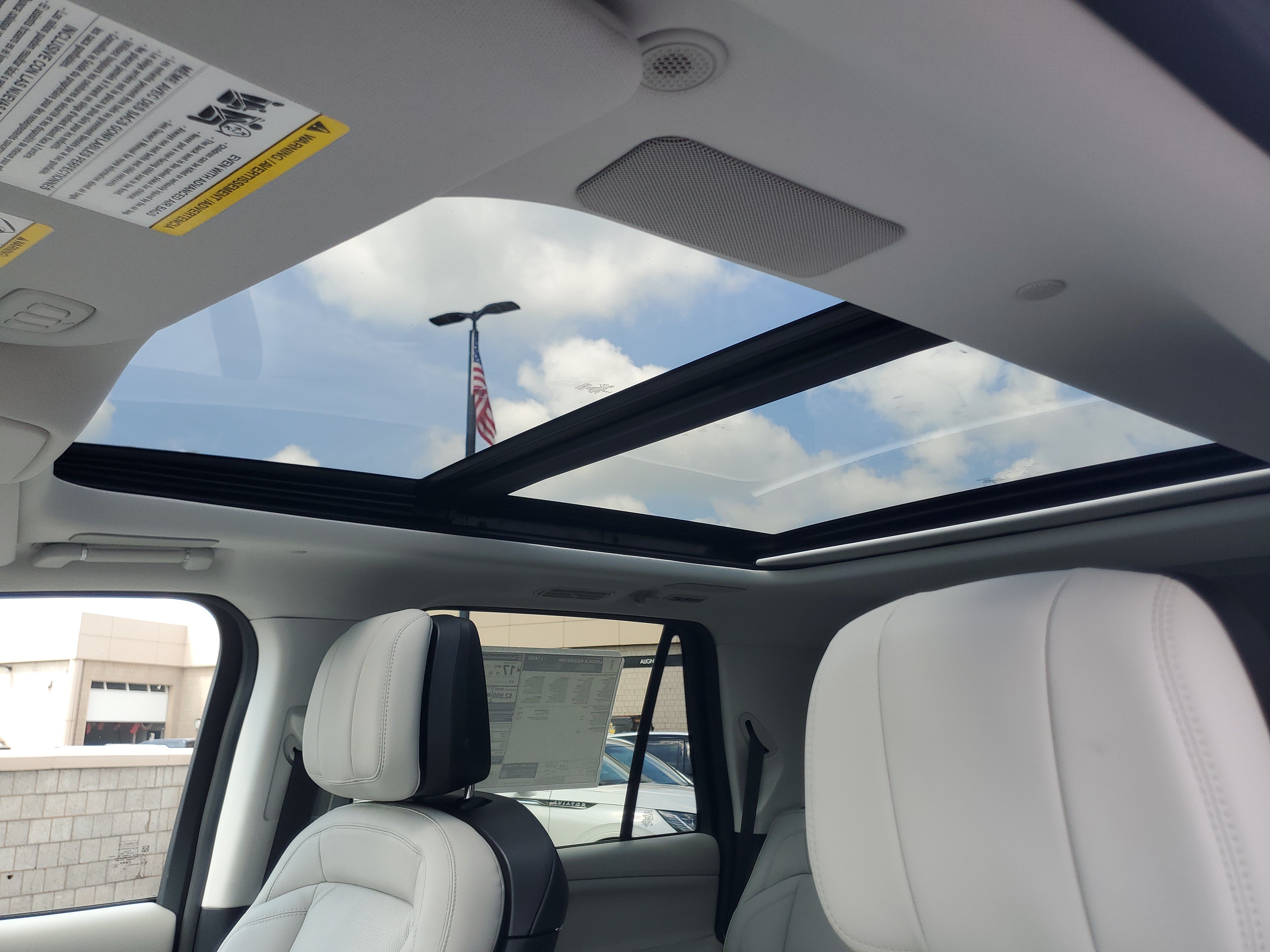 New 2026 Lincoln Navigator Reserve w/ Jet Appearance Package AWD/4WD image 10