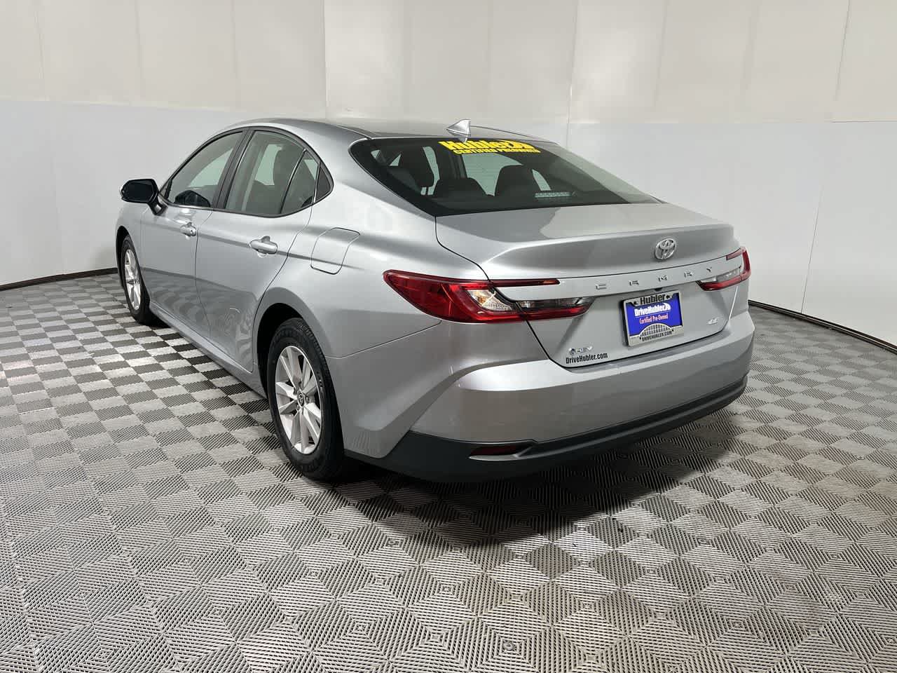 Used 2025 Toyota Camry LE FWD image 6