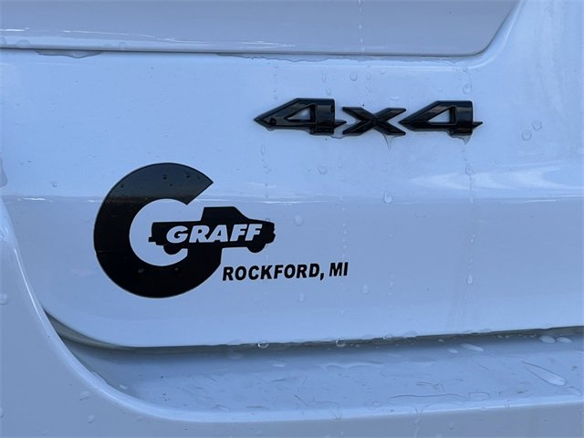 Used 2023 Jeep Grand Cherokee L Laredo image 10