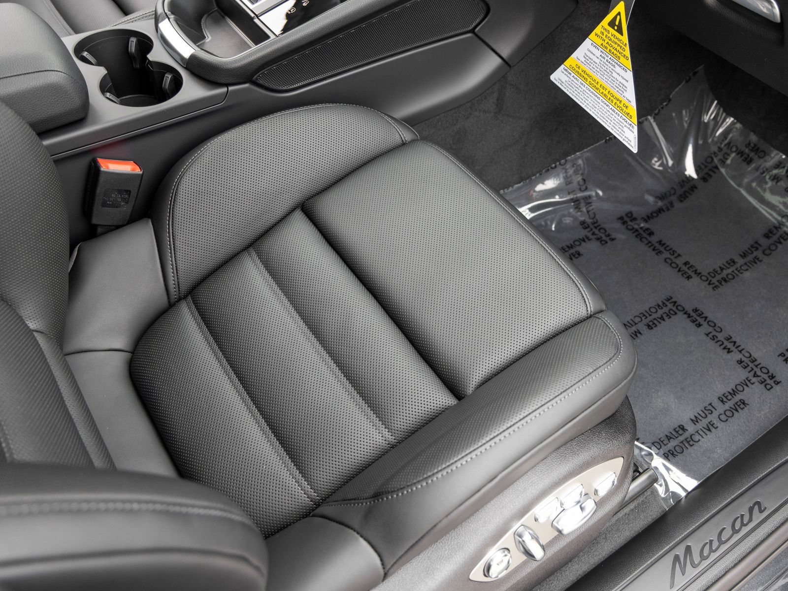 New 2026 Porsche Macan AWD/4WD image 64