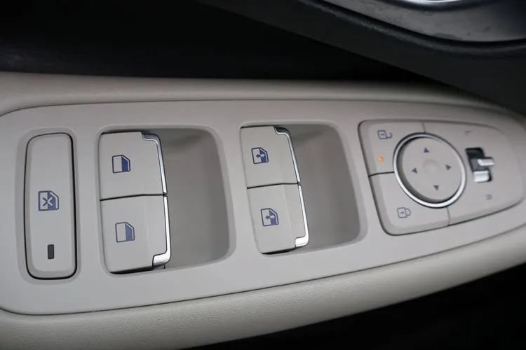 Used 2025 Hyundai Sonata SEL FWD image 20