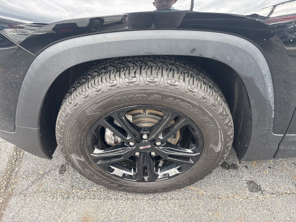 Used 2023 GMC Terrain AT4 w/ Tech Package AWD/4WD image 7