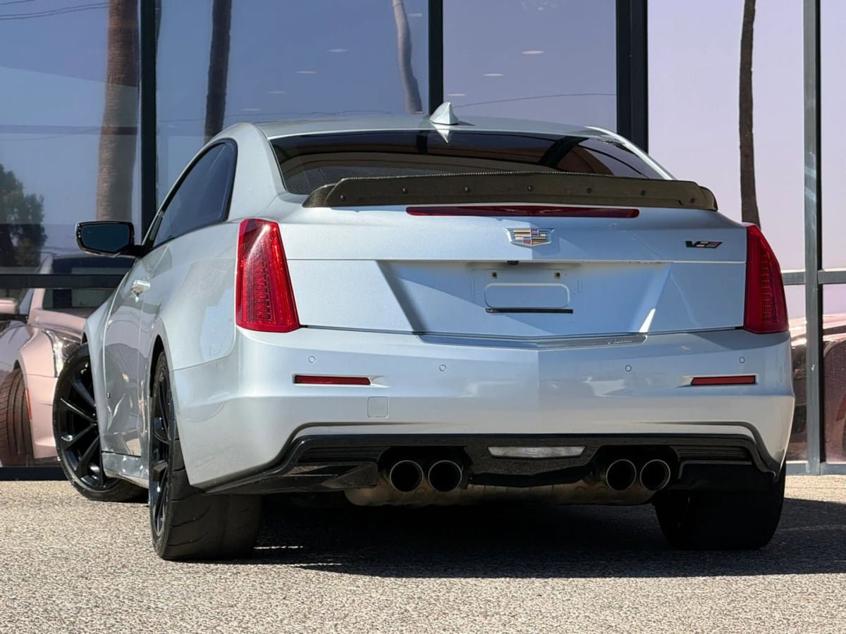 Used 2016 Cadillac ATS V w/ Luxury Package RWD image 8