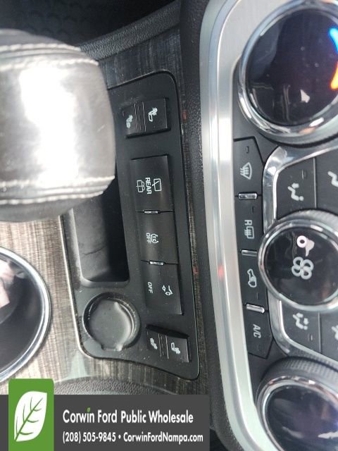 Used 2014 GMC Acadia SLT image 18