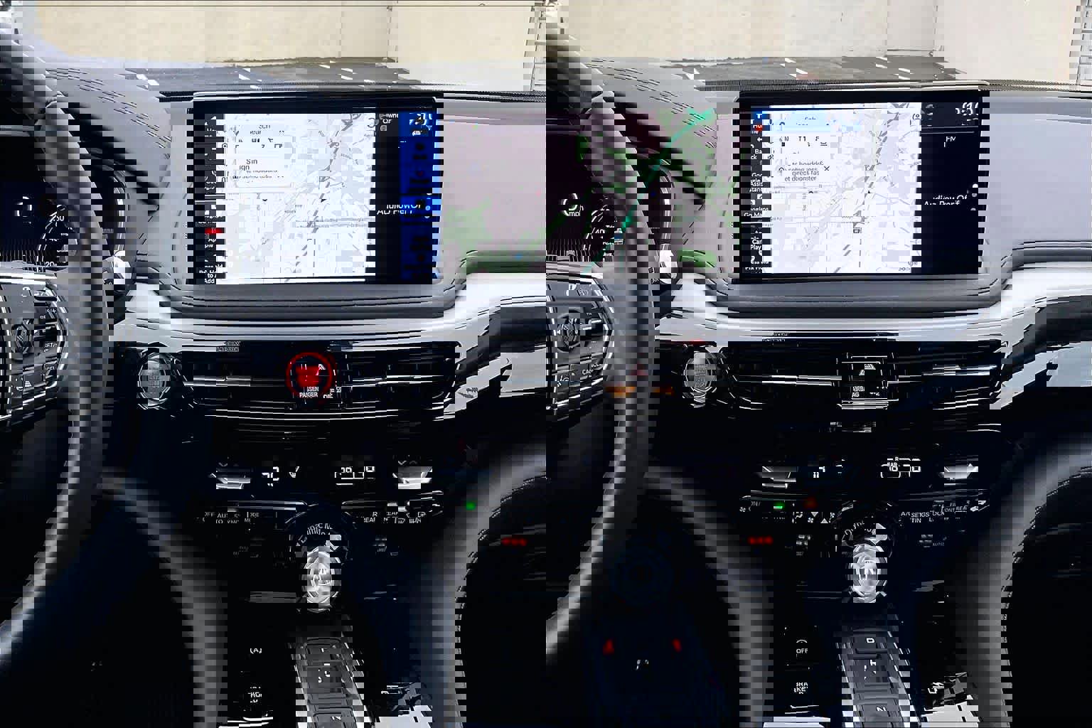 Used 2025 Acura MDX FWD w/ Technology Package image 9