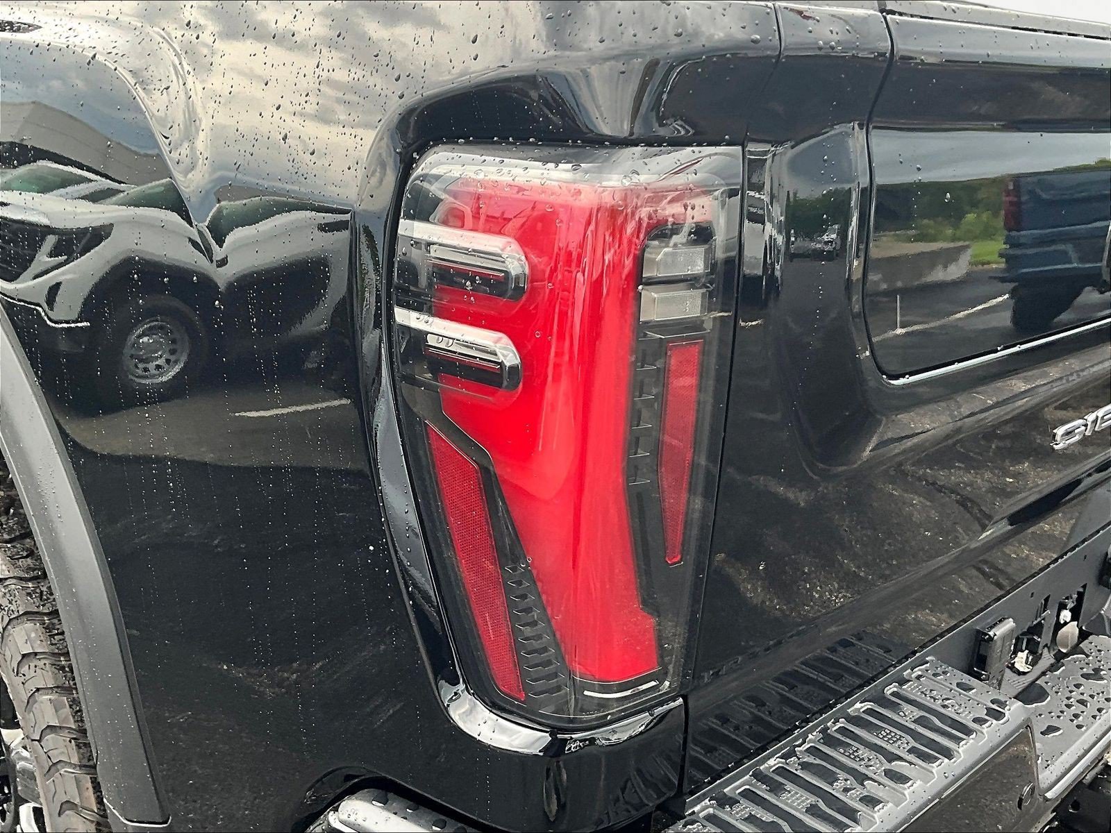 New 2026 GMC Sierra 2500 AT4 w/ AT4 Premium Plus Package AWD/4WD image 15