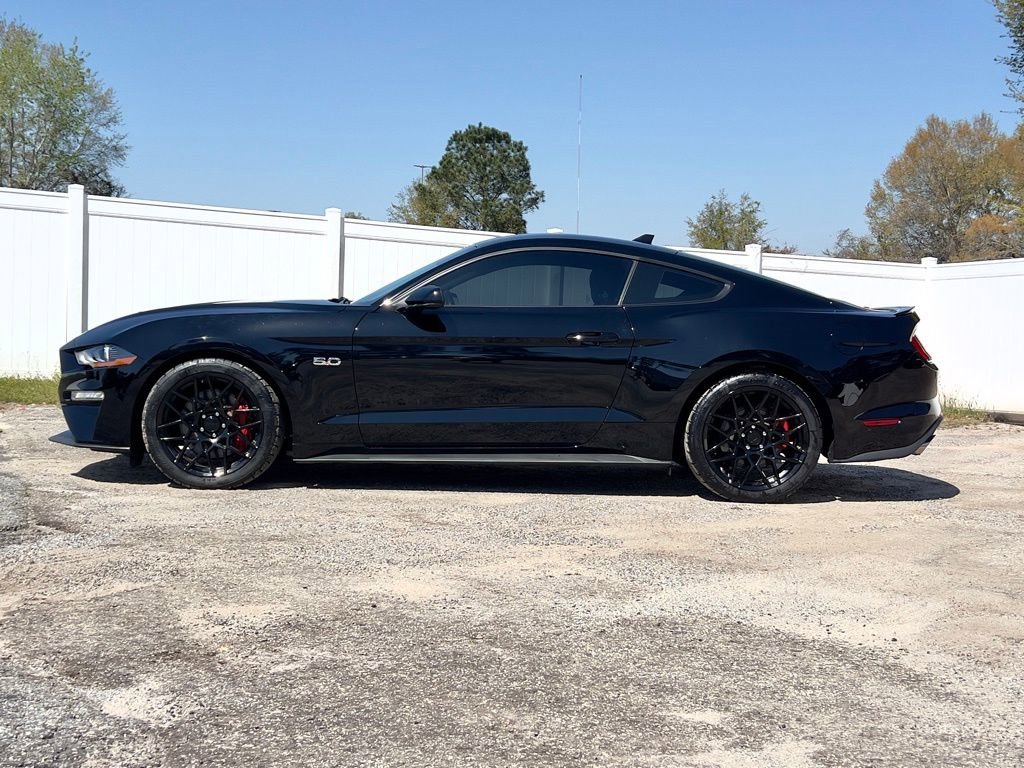Used 2021 Ford Mustang GT RWD image 2