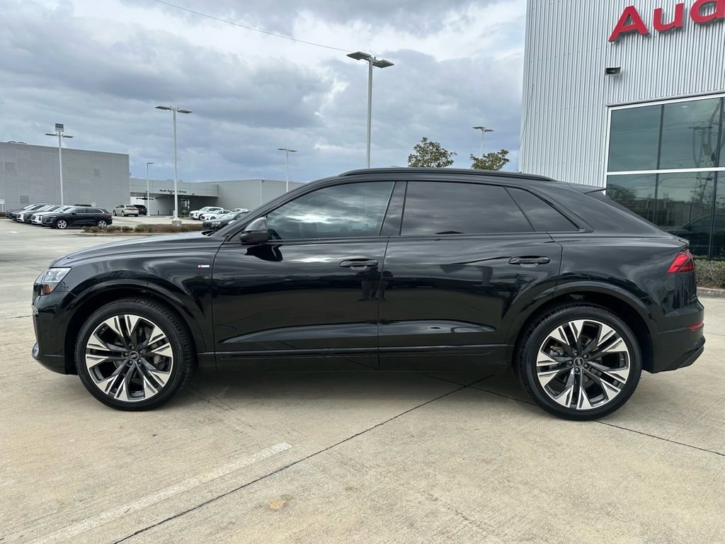 Used 2025 Audi Q8 Prestige image 9
