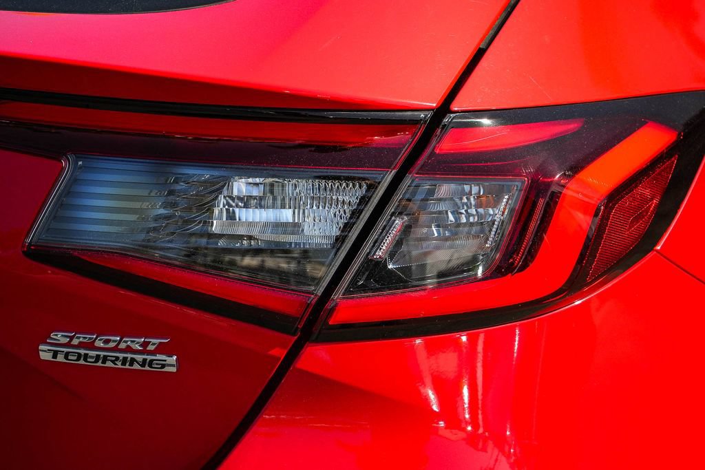 Used 2022 Honda Civic Sport Touring image 7