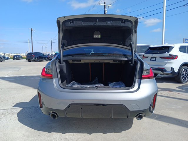New 2026 BMW 330i Sedan w/ M Sport Package RWD image 9