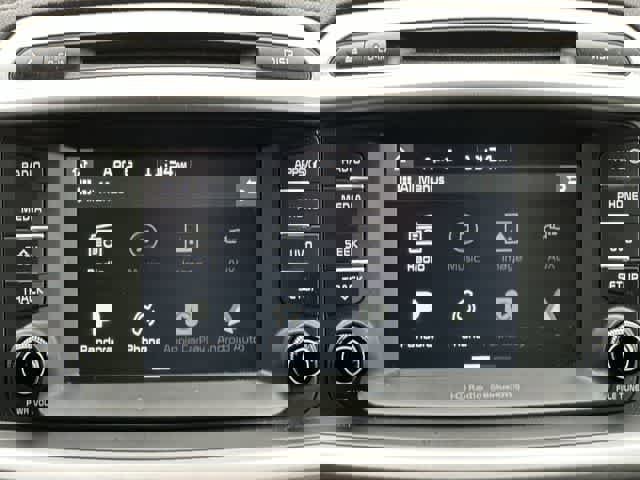 Used 2018 Kia Sorento LX image 11