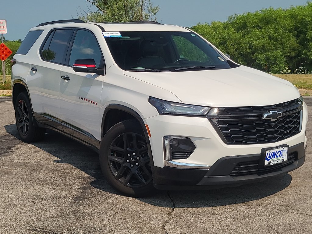 Used 2022 Chevrolet Traverse Premier w/ Redline Edition AWD/4WD image 5