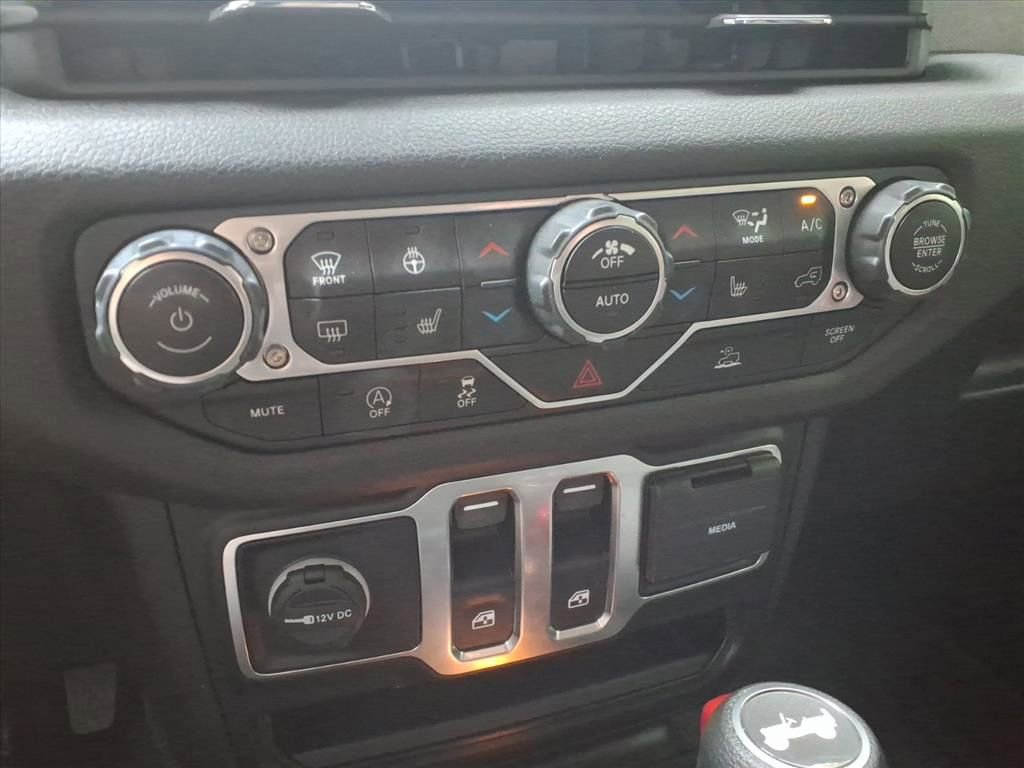 Used 2024 Jeep Wrangler Sport S image 16