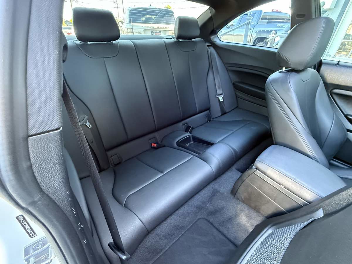 Used 2017 BMW 230i Coupe RWD image 10