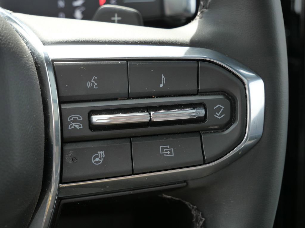 Used 2025 GMC Yukon Denali w/ Sun & Power Step Package AWD/4WD image 47