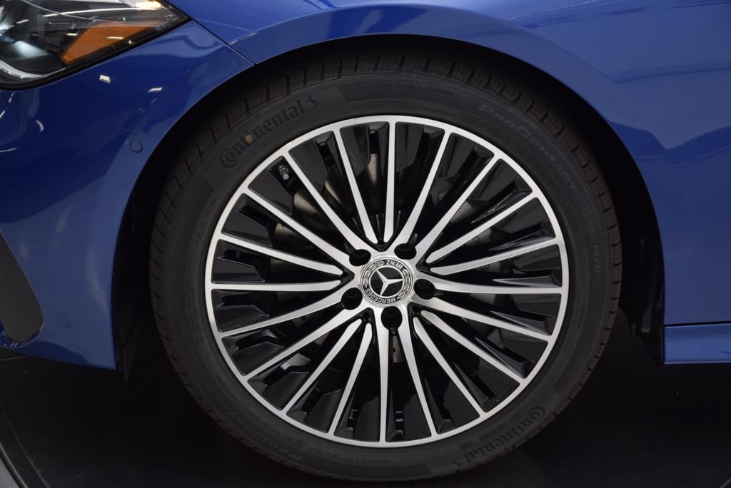 New 2026 Mercedes-Benz CLE 300 4MATIC Coupe image 12