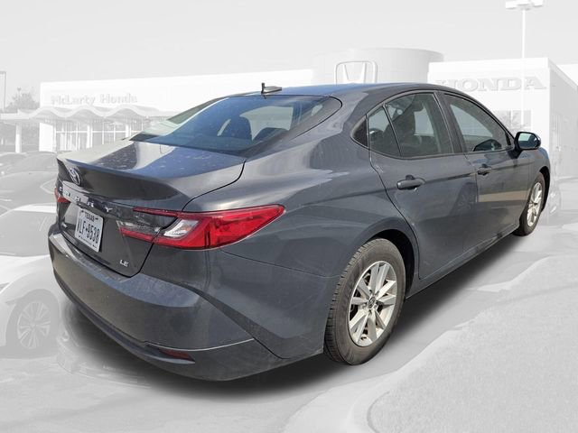 Used 2025 Toyota Camry LE image 8