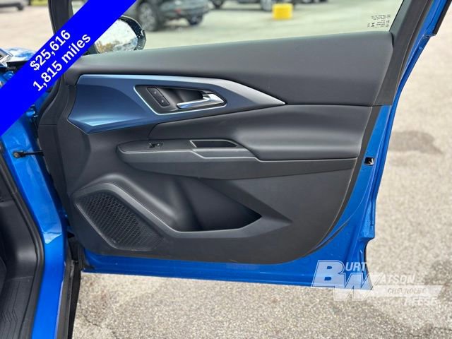 Used 2025 Chevrolet Equinox EV LT w/ Convenience Package image 14