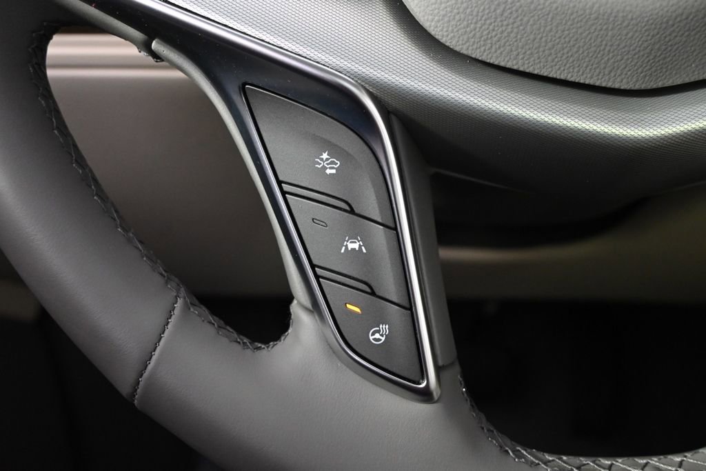 New 2025 Cadillac XT5 Premium Luxury w/ LPO, Floor Liner Package AWD/4WD image 35