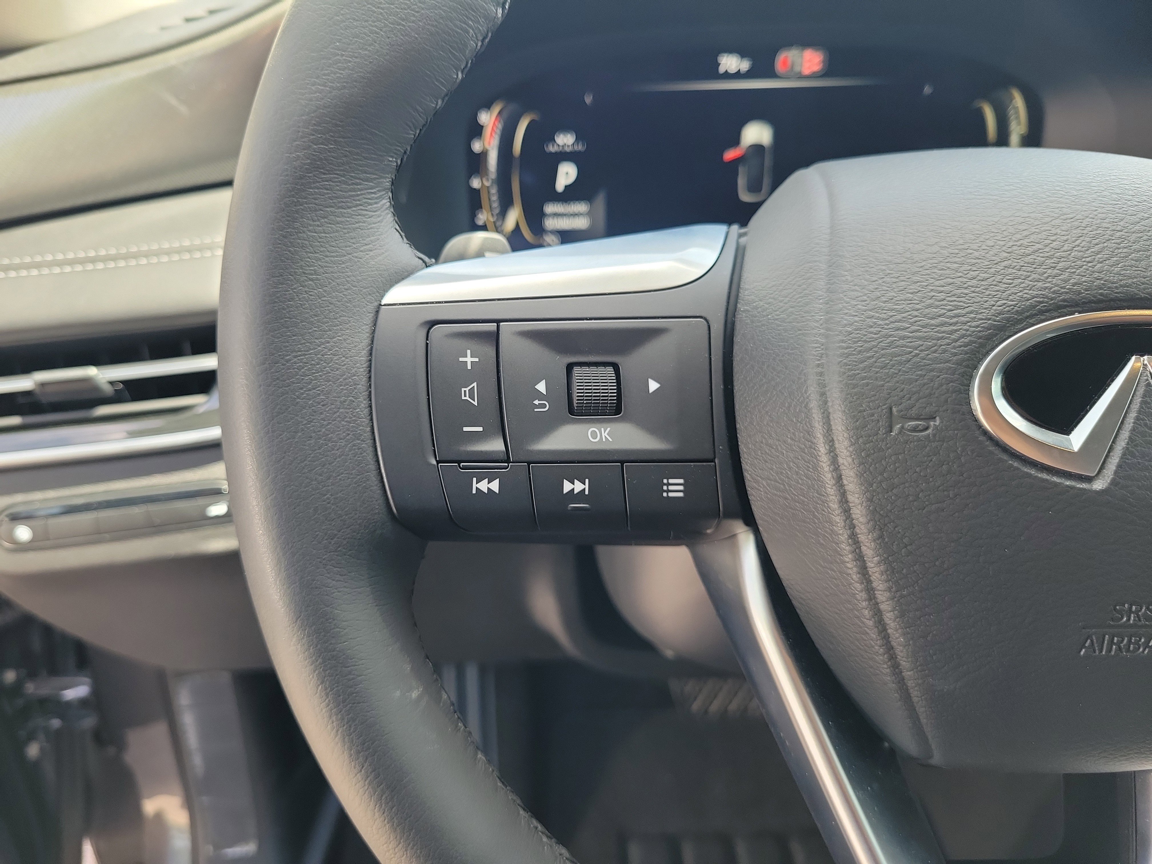 Used 2026 INFINITI QX60 Pure w/ Cargo Package image 13