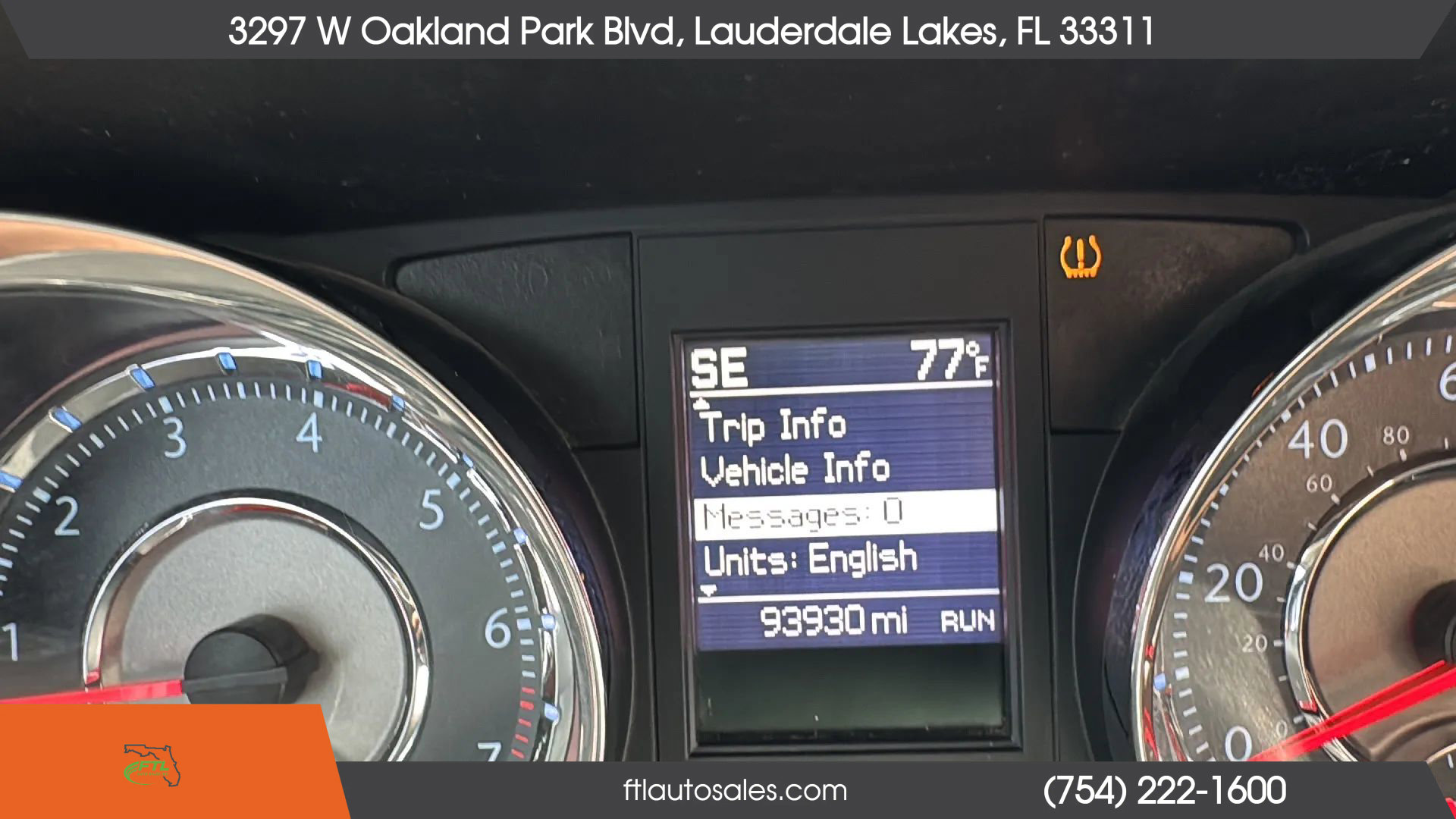 Used 2013 Chrysler Town & Country Touring image 51