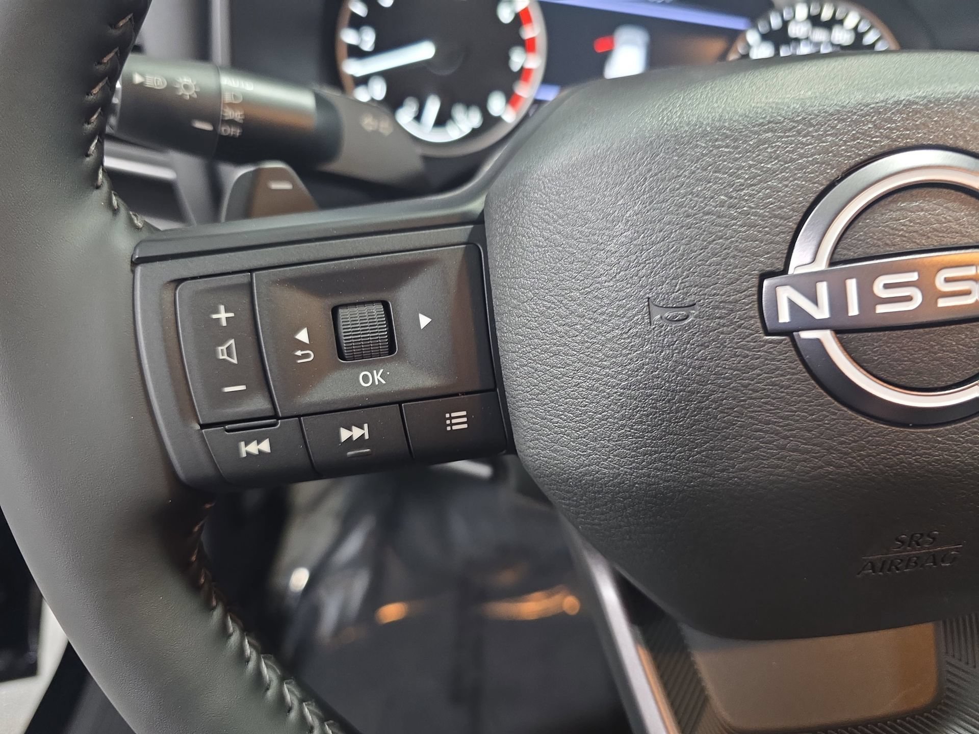 New 2026 Nissan Rogue SV FWD image 17