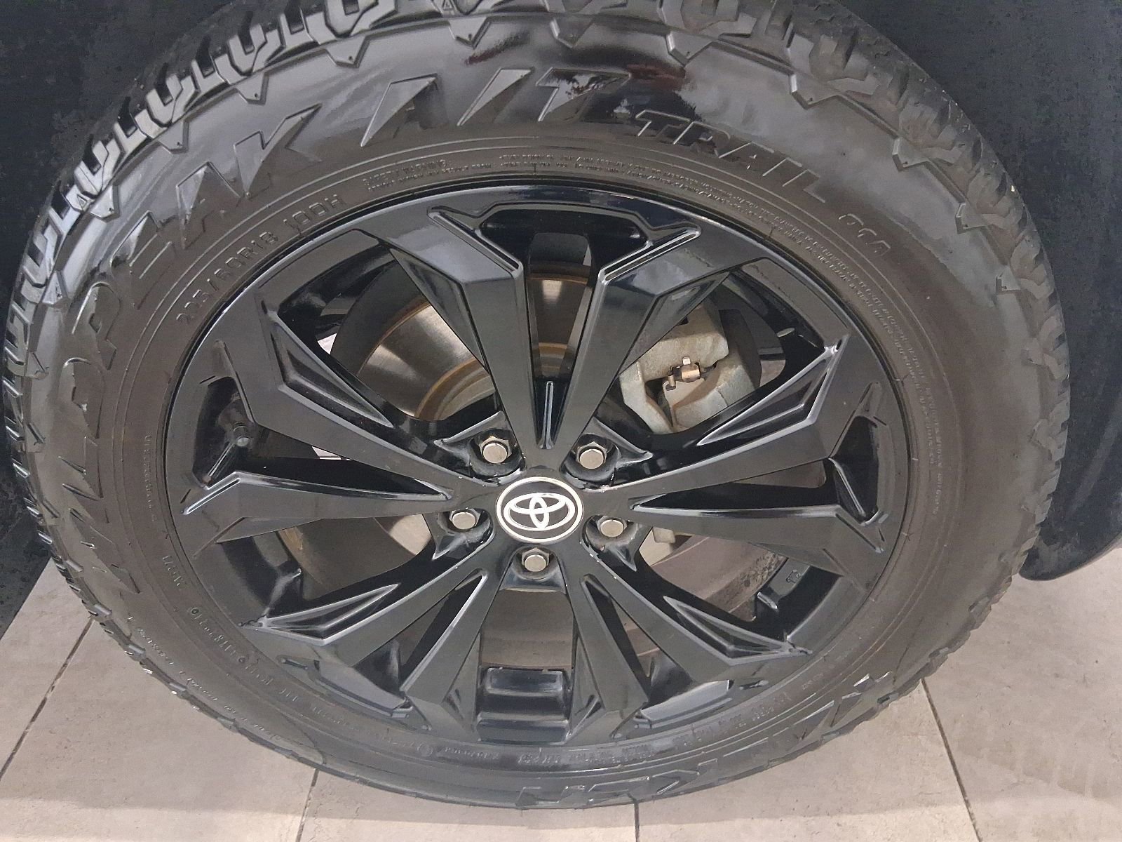 Used 2022 Toyota RAV4 SE AWD/4WD image 12