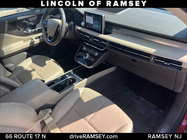 Used 2022 Lincoln Corsair AWD w/ Premium Package image 21