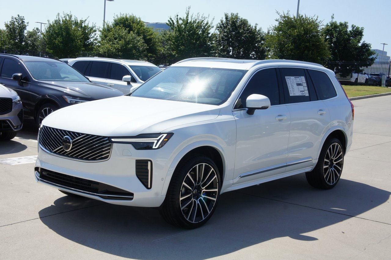 New 2026 Volvo XC90 B6 Plus w/ Protection Package Premier AWD/4WD image 2