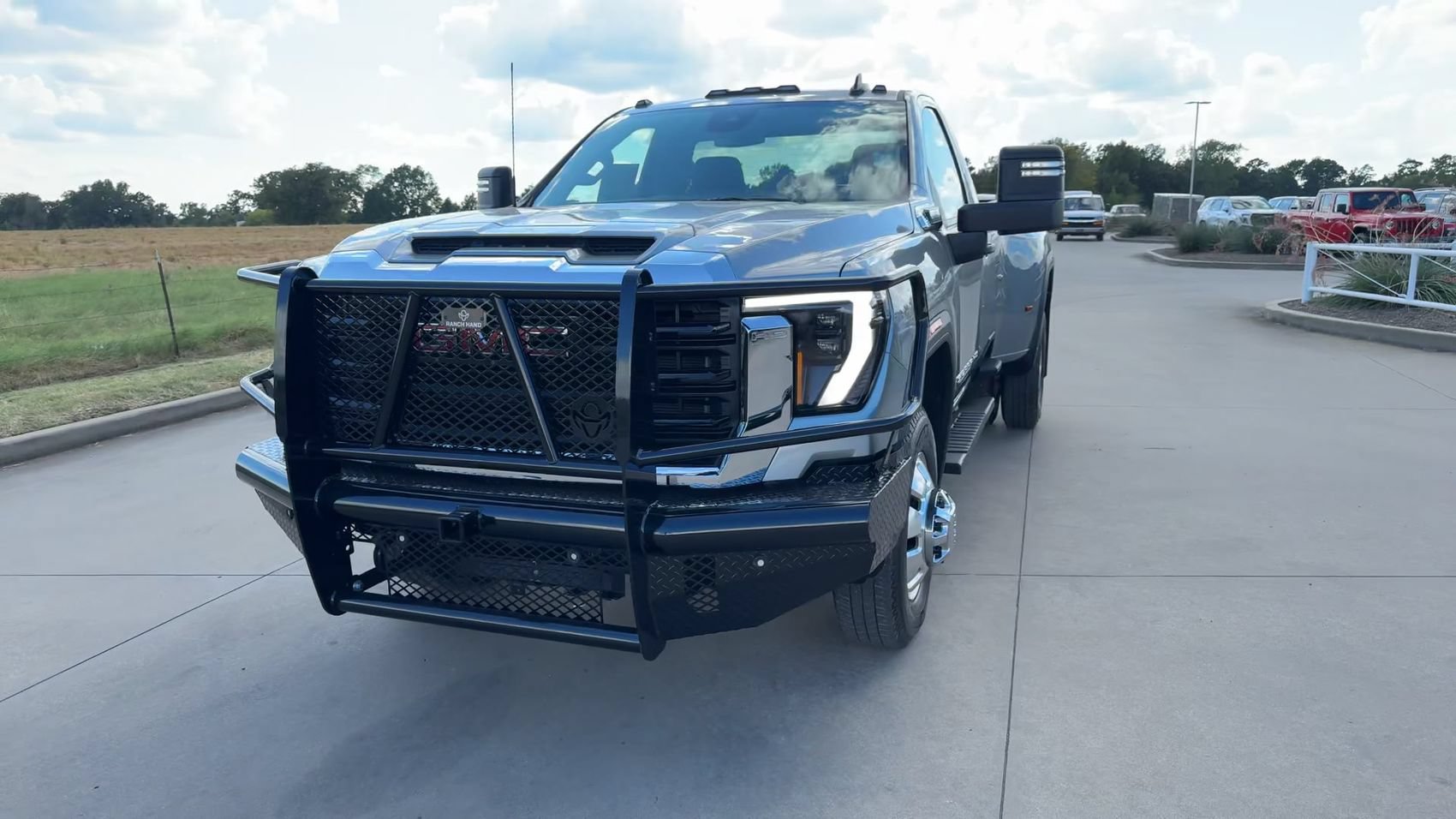 Used 2026 GMC Sierra 3500 Pro w/ 1SA Pro Safety Plus Package AWD/4WD image 4