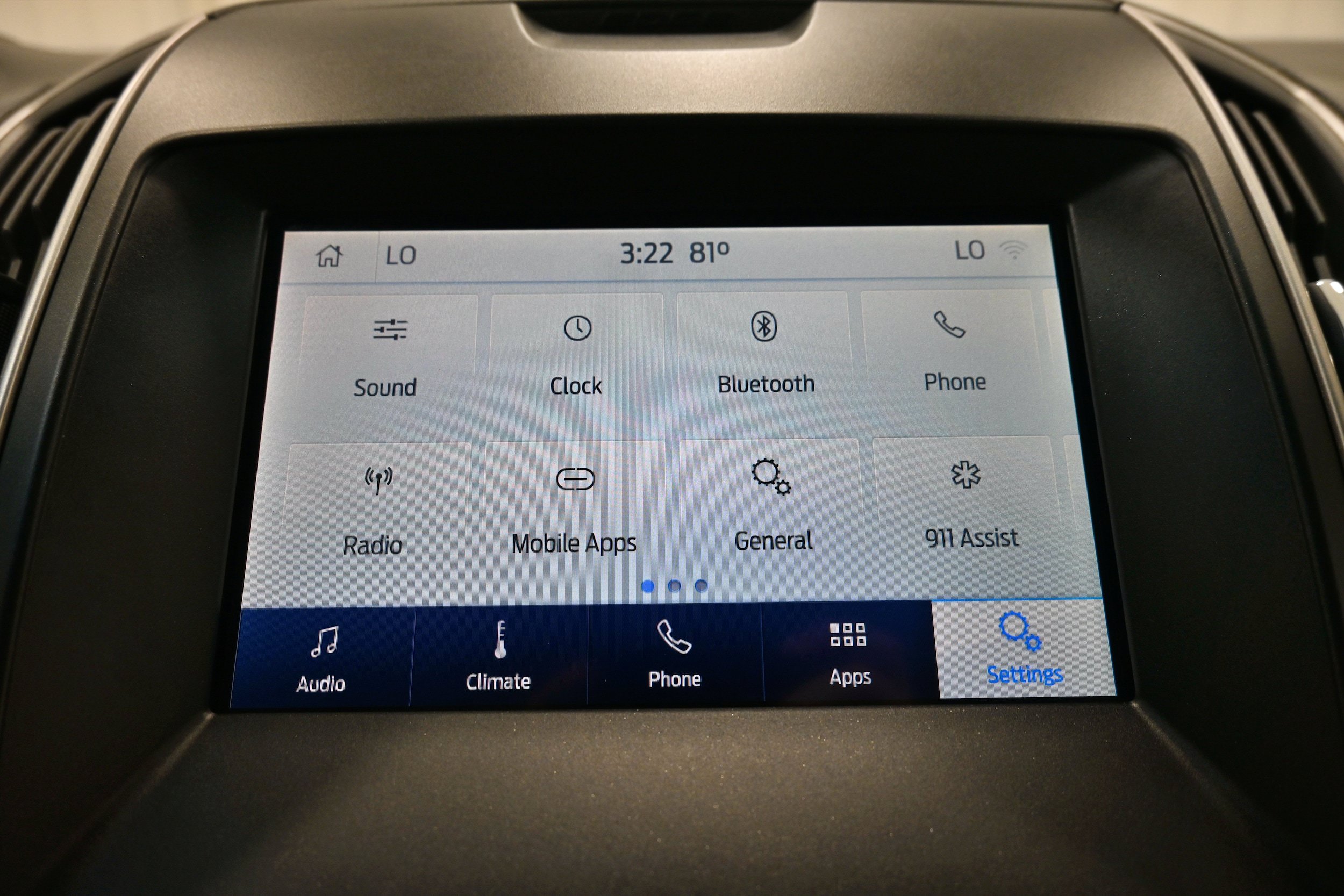Used 2020 Ford Edge SEL w/ Cold Weather Package AWD/4WD image 17