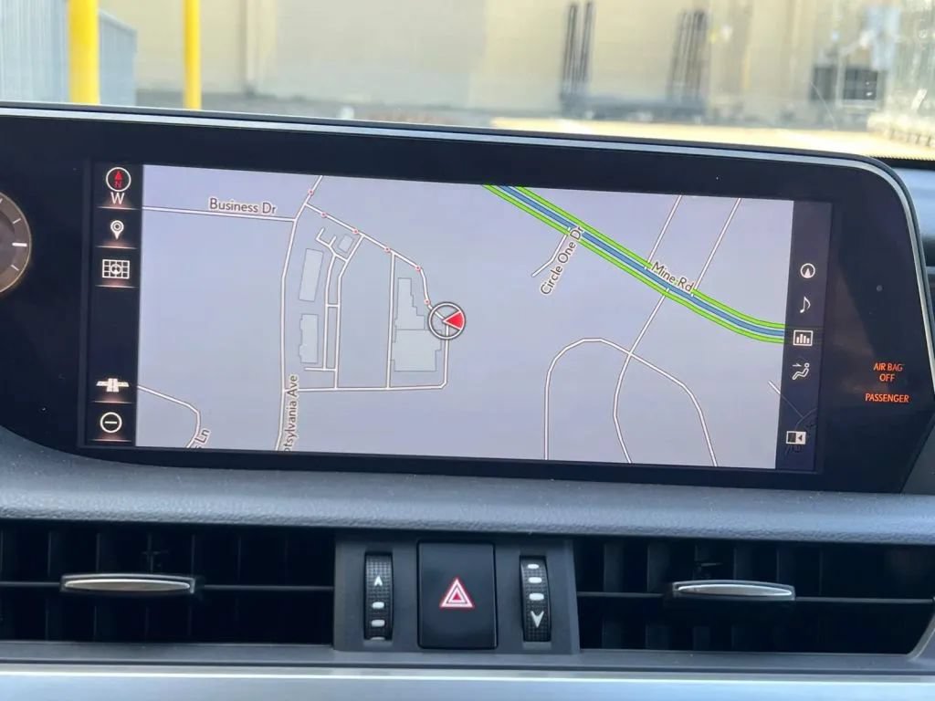 Used 2019 Lexus ES 350 w/ Premium Package FWD image 40