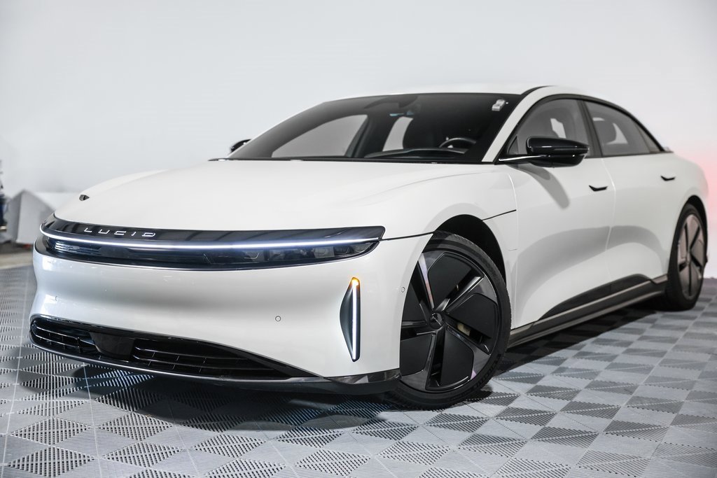 Used 2024 Lucid Air Pure image 9