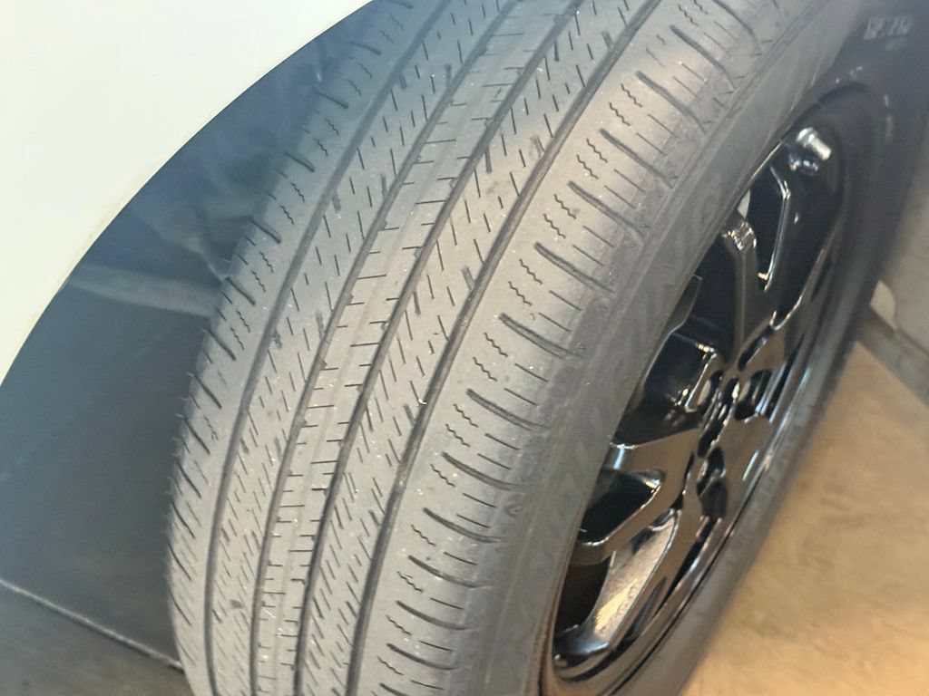 Used 2014 Toyota Prius Two FWD image 20