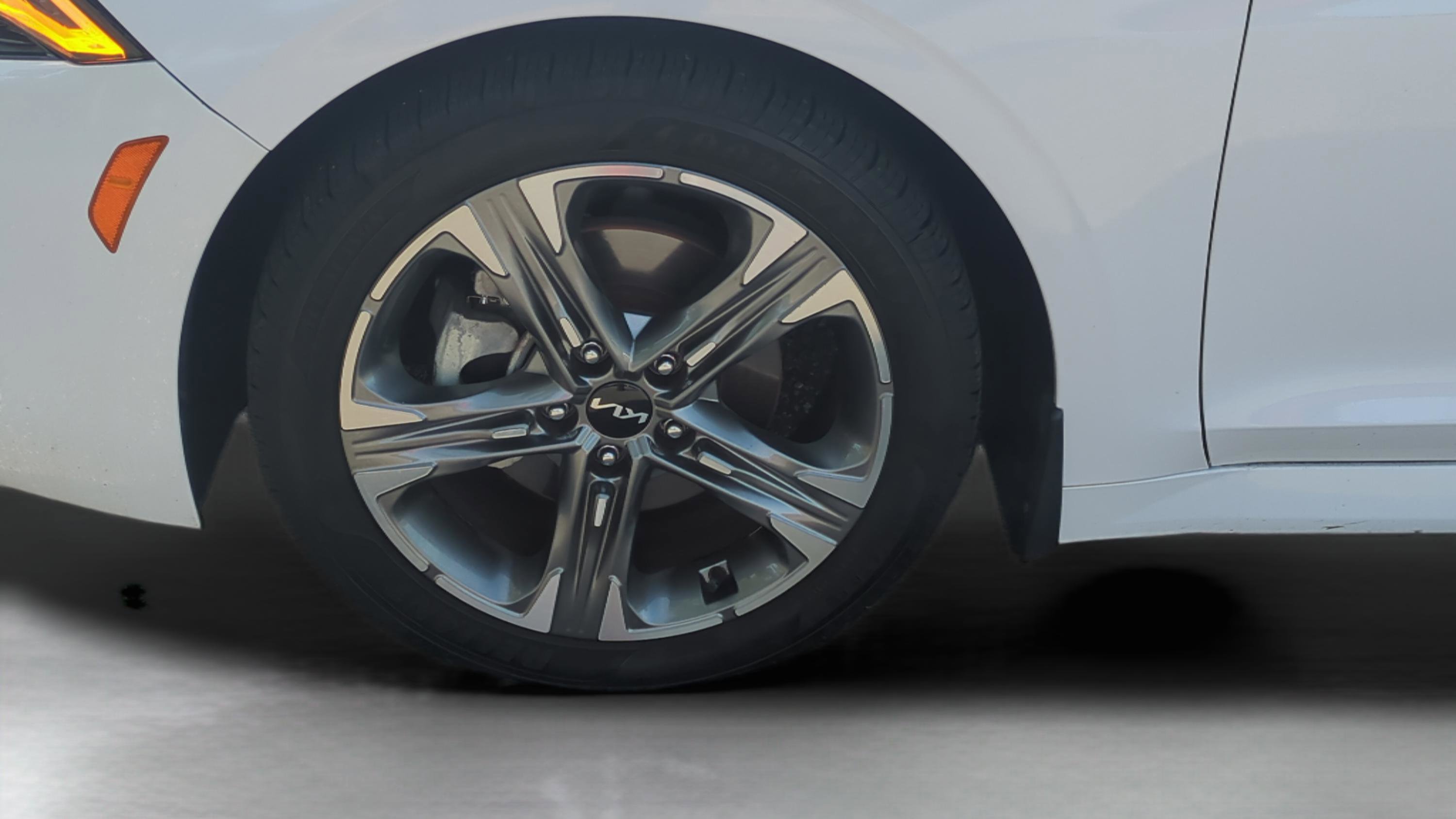 Used 2022 Kia K5 EX w/ EX Premium Package image 11