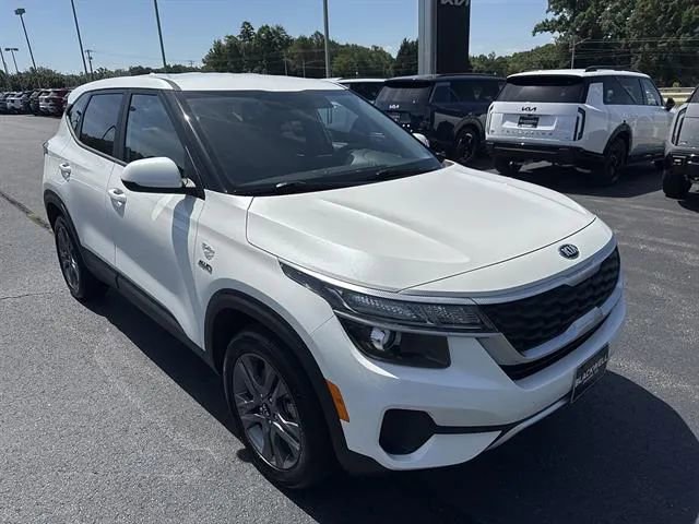 Certified 2021 Kia Seltos LX