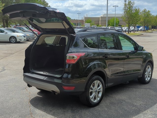 Used 2017 Ford Escape SE w/ SE Leather Comfort Package image 8
