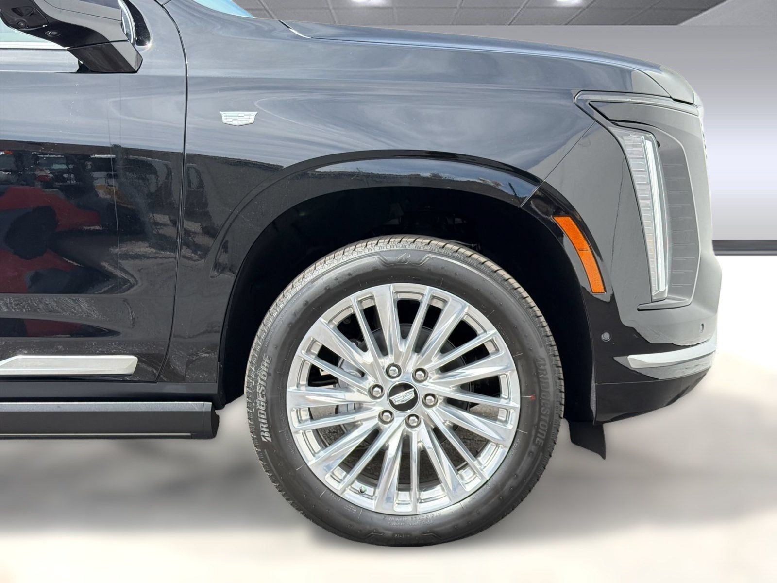New 2026 Cadillac Escalade Luxury w/ Touring Package AWD/4WD image 13