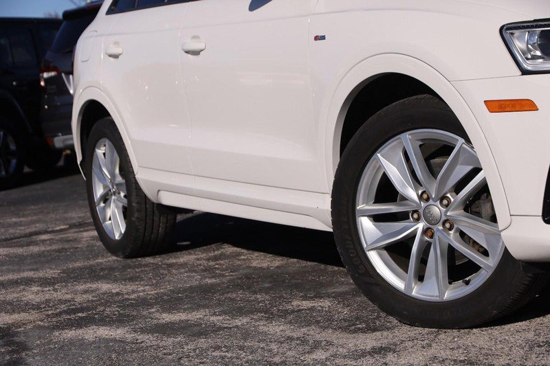 Used 2018 Audi Q3 2.0T Premium w/ Convenience Package image 3