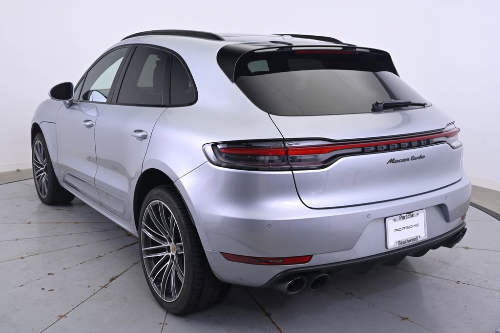 Certified 2021 Porsche Macan Turbo image 3