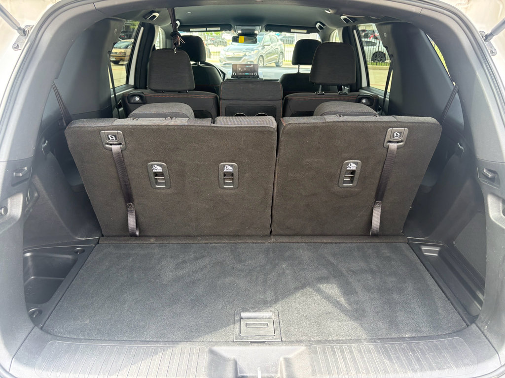 Certified 2025 Honda Pilot Sport image 27