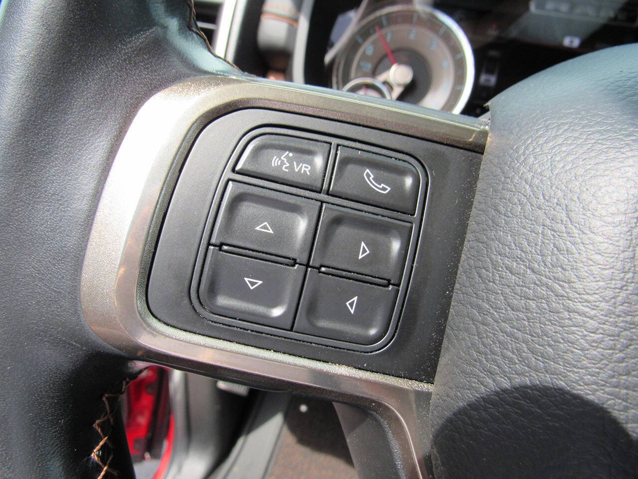 Used 2020 RAM 2500 Limited AWD/4WD image 29