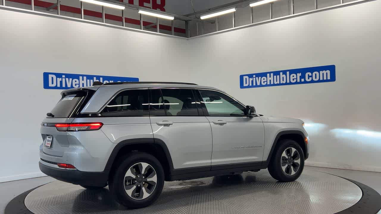 Used 2022 Jeep Grand Cherokee Limited 4xe AWD/4WD image 2