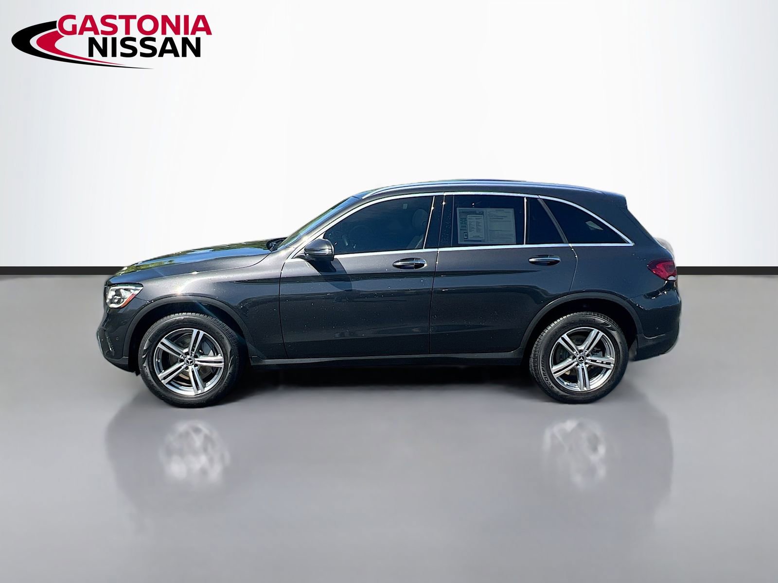 Used 2021 Mercedes-Benz GLC 300 image 5