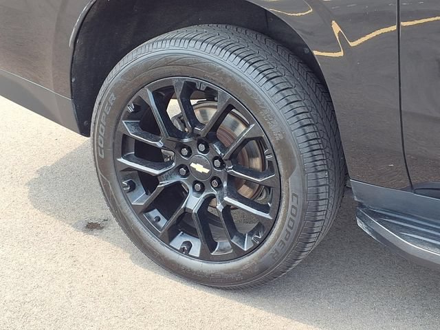 Used 2022 Chevrolet Suburban Premier AWD/4WD image 29
