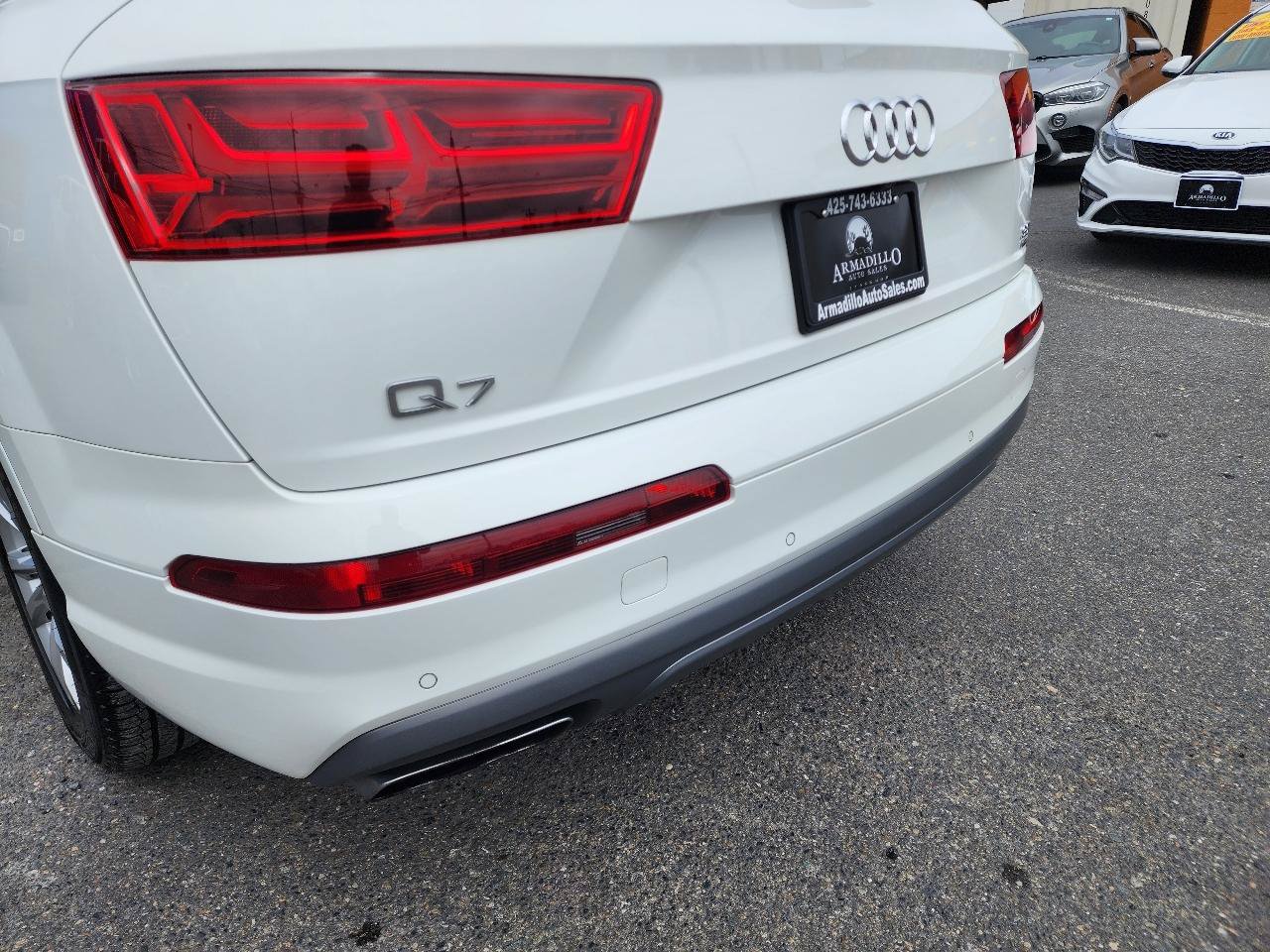 Used 2017 Audi Q7 3.0T Premium AWD/4WD image 44
