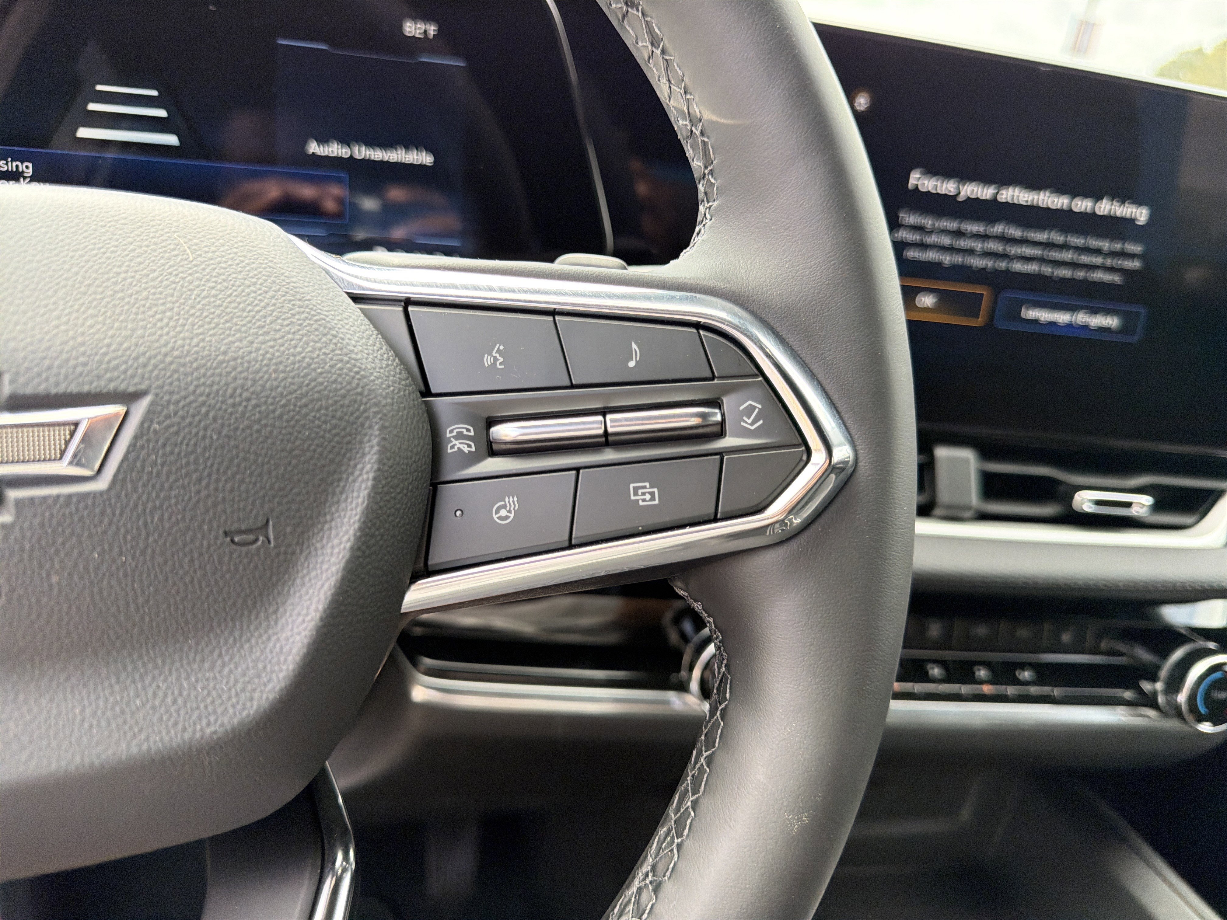 New 2026 Chevrolet Equinox LT w/ Midnight Edition image 25