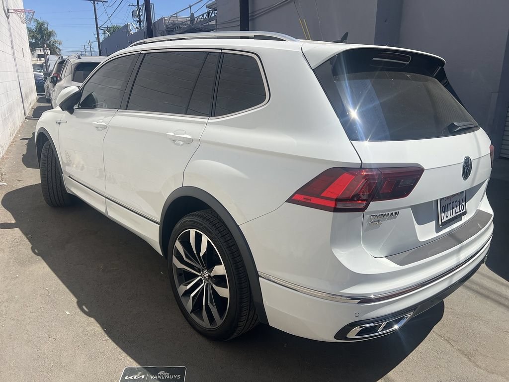 Used 2020 Volkswagen Tiguan SEL Premium R-Line w/ 3rd Row Seat Package AWD/4WD image 3